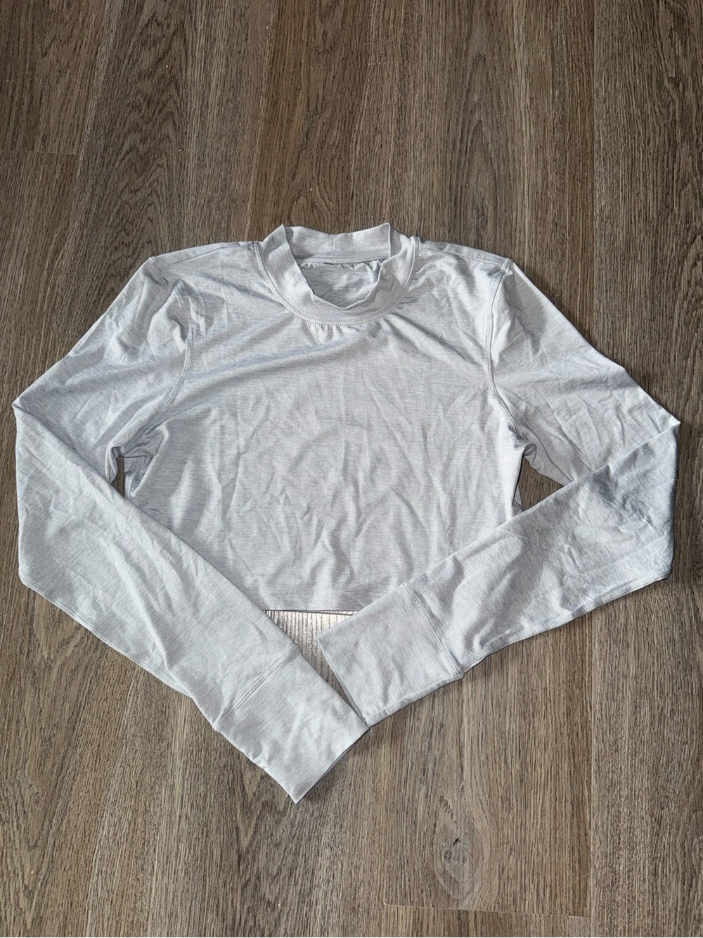 Vuori crop Long-Sleeve Shirt — XS light gray